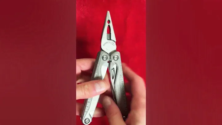 Leatherman $300 Titanium Charge is it worth it?