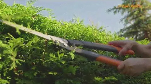 Ножницы для живой изгороди Fiskars