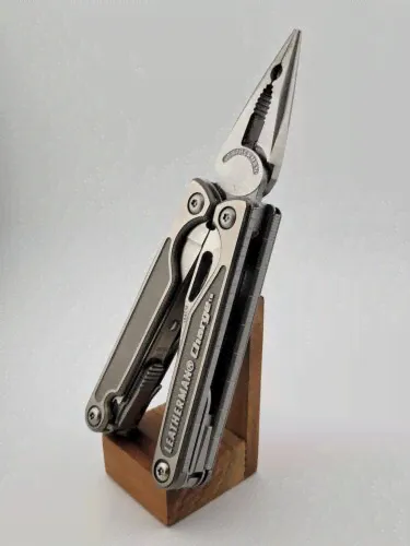 Brand New Leatherman Charge XTI Titanium Multi Tool W Leather Sheath. SN 830009.-0