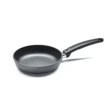 Сковорода Titanium Nowo D 20 см/H 4,5 см, фикс.ручка, Woll